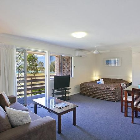 Regency Waterfront Noosa Aparthotel Noosaville Kültér fotó