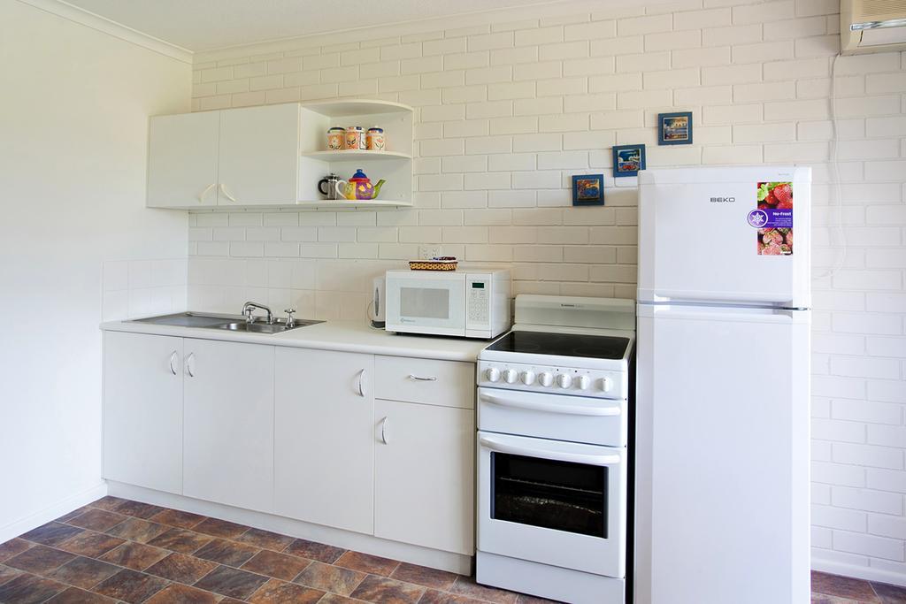 Regency Waterfront Noosa Aparthotel Noosaville Kültér fotó