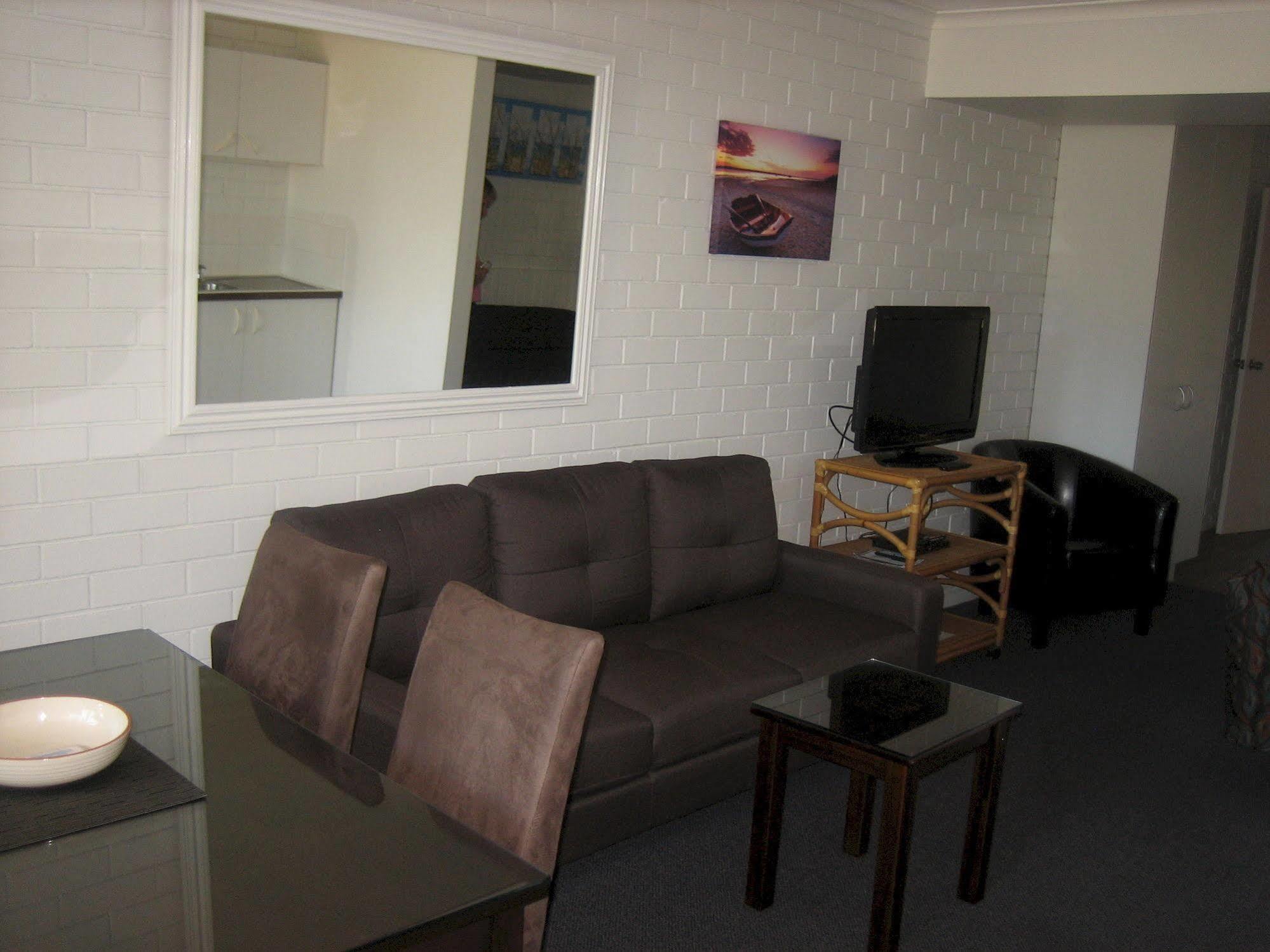 Regency Waterfront Noosa Aparthotel Noosaville Kültér fotó